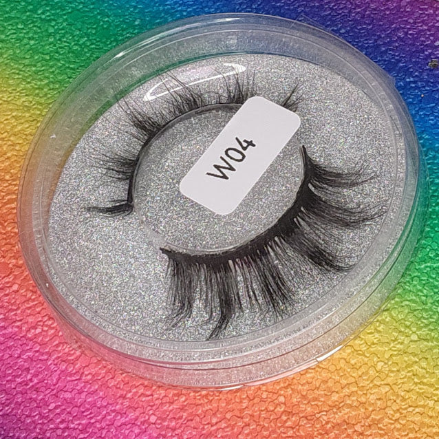 Lashes (W04)