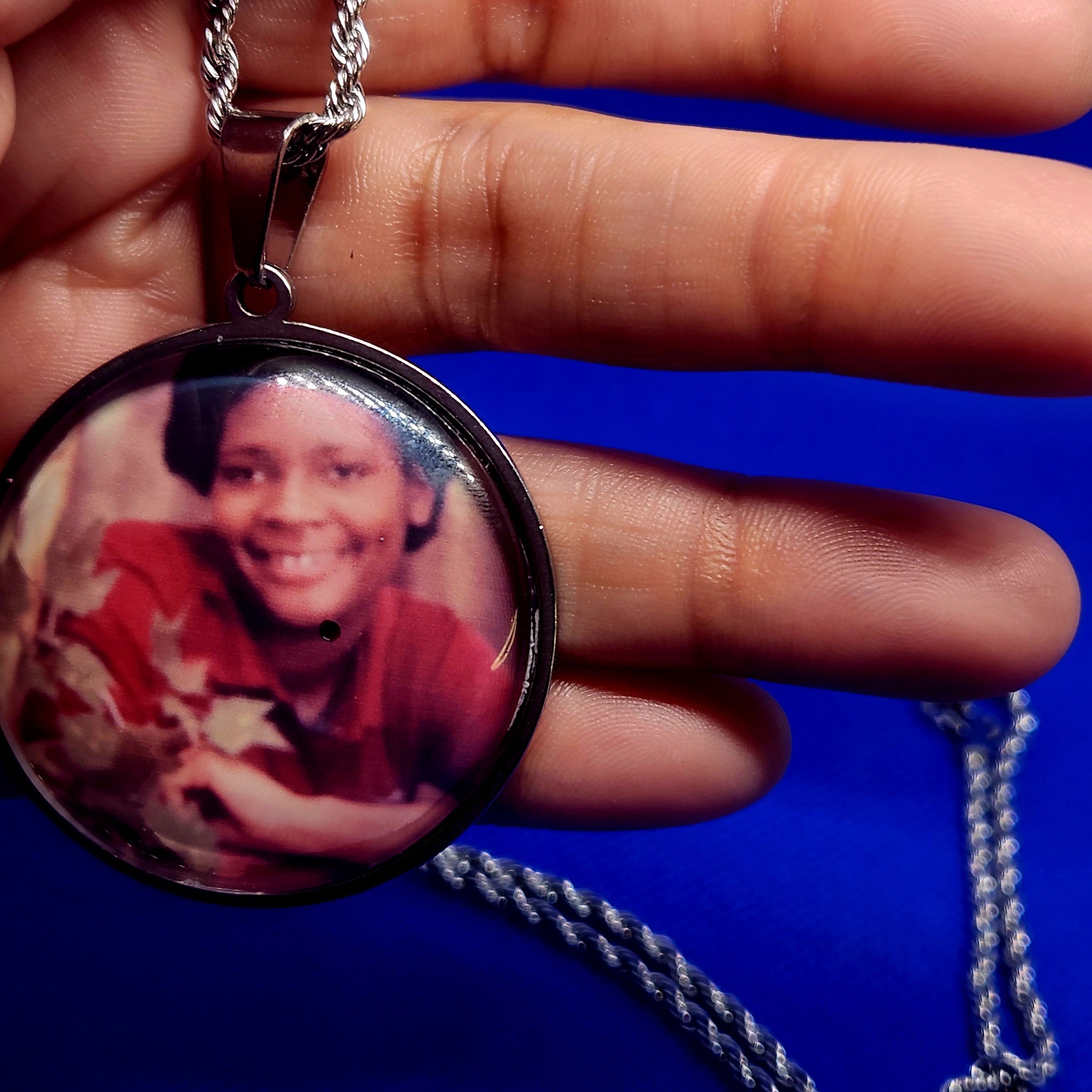 Stainless Steel Circle Photo Necklace