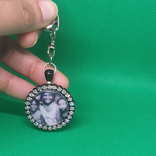 Circle Rhinestone Photo Keychain