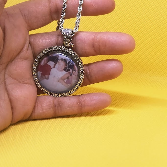 Circle Rhinestone Bezel Pendant Photo Necklace
