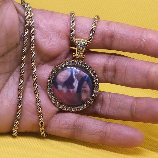 Circle Rhinestone Bezel Pendant Photo Necklace